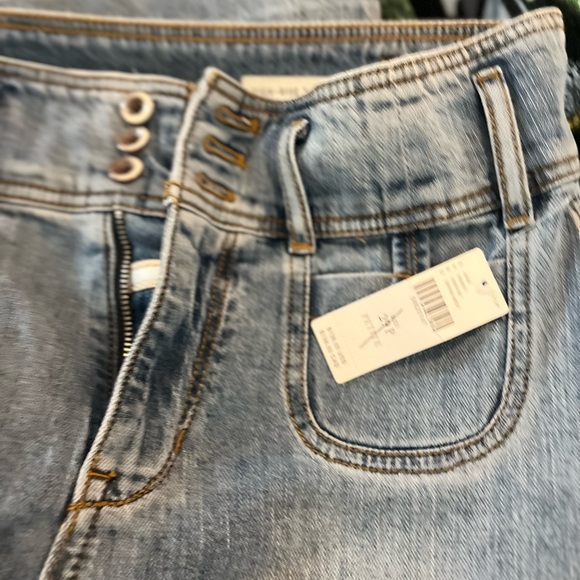 Pilcro High Rise Trouser Bootcut . - Picture 3 of 11